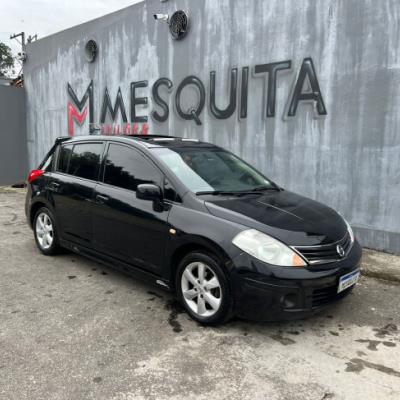 NISSAN TIIDA SL 1.8 2012 – PRETO – FLEX