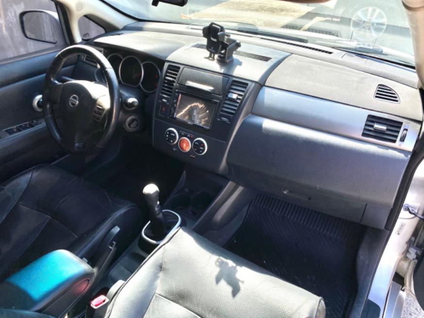 Foto ilustrativa 8 - NISSAN TIIDA SL 1.8 2013 – PRATA – FLEX