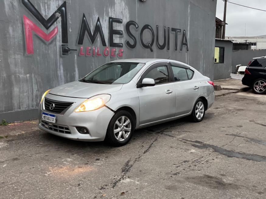 Foto ilustrativa 2 - NISSAN VERSA SL 1.6 2013 – PRATA – FLEX/GNV