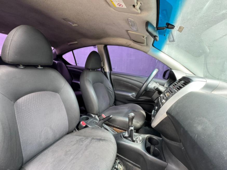Foto ilustrativa 3 - NISSAN VERSA SV FLEX 2017 – PRETO – GASOLINA
