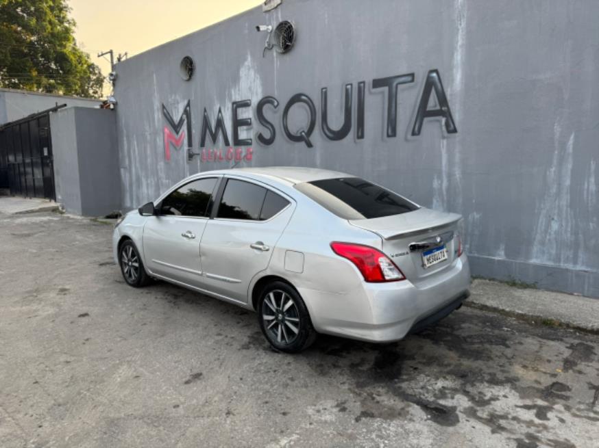 Foto ilustrativa 2 - NISSAN VERSA UNIQUE 1.6 2018 – PRATA – FLEX
