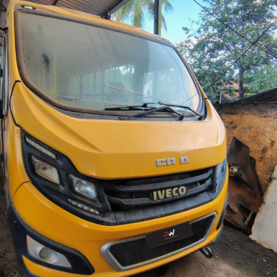 ONIBUS IVECO/SOULCLASS 70C17 HE, DIESEL, AMARELA, 2018/2019, 30 LUGARES, CHASSI: …81504, NO ESTADO EM QUE SE ENCONTRA.