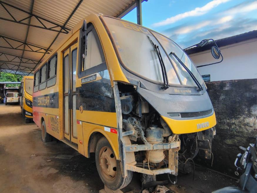 Foto ilustrativa 1 - ONIBUS IVECO/WAYCLASS 70C17HDE, DIESEL, AMARELA, 2016/2016, CHASSI: …69354, NO ESTADO EM QUE SE ENCONTRA.