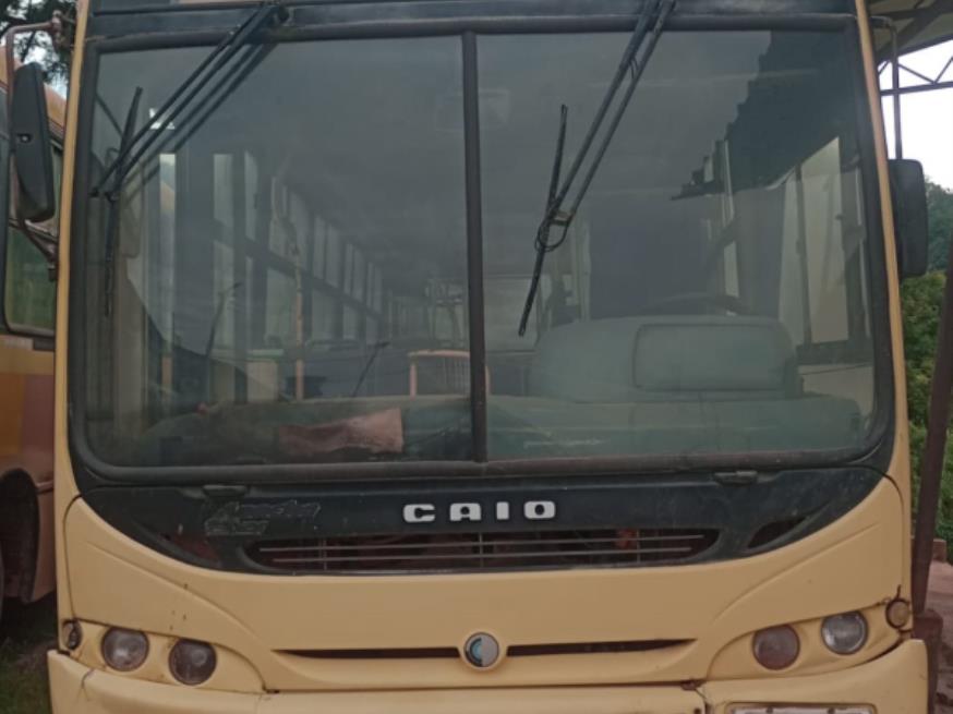 Foto ilustrativa 1 - ONIBUS M.BENZ/CAIO APACHES21 U, DIESEL, BEGE, 2002/2002, CHASSI: 9BM3840672B303504, RENAVAM: 00789322889, NO ESTADO EM QUE SE ENCONTRA.