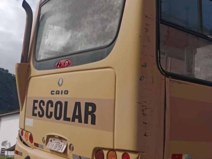 Foto ilustrativa 6 - ONIBUS M.BENZ/CAIO APACHES21 U, DIESEL, BEGE, 2002/2002, CHASSI: 9BM3840672B303504, RENAVAM: 00789322889, NO ESTADO EM QUE SE ENCONTRA.