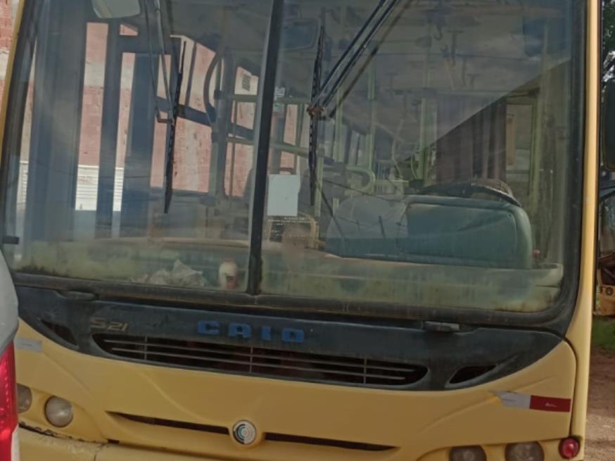 Foto ilustrativa 1 - ONIBUS M.BENZ/CAIO APACHES21 U, DIESEL, BEGE, 2002/2002, CHASSI: 9BM3840672B303508, RENAVAM: 00789323850, NO ESTADO EM QUE SE ENCONTRA.