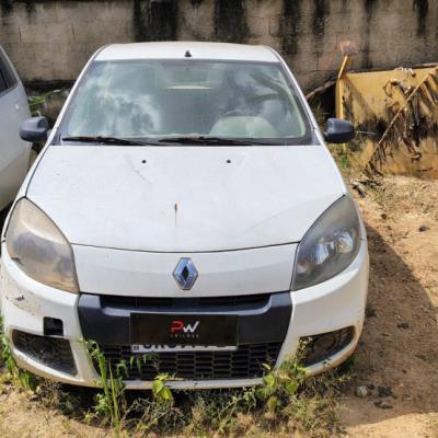 PAS/AUTOMOVEL RENAULT/SANDERO AUT1016V, 2014/2014, ALC/GASOL, BRANCA, CHASSI: …44524, NO ESTADO EM QUE SE ENCONTRA.