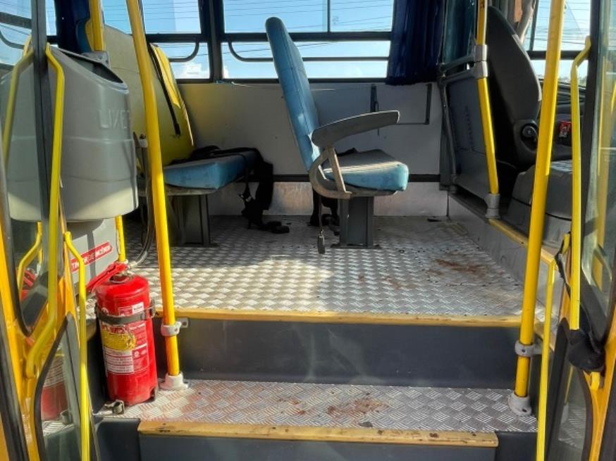 Foto ilustrativa 10 - PASSAGEIRO / ONIBUS MPOLO/VOLARE V8L 4X4 EO, 2013/2013, DIESEL, PLACA HTO – 3B68, RENAVAM: 00552300616, CHASSI: 93PB58M1MDC046971, NO ESTADO EM QUE SE ENCONTRA.