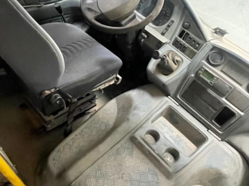Foto ilustrativa 18 - PASSAGEIRO / ONIBUS MPOLO/VOLARE V8L 4X4 EO, 2013/2014, DIESEL, AMARELA, PLACA OVK – 0G75, RENAVAM: 00656235160, CHASSI: 93PB58M1MEC048540, NO ESTADO EM QUE SE ENCONTRA.