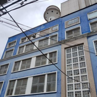 Prédio comercial com área legal de 1.984,84m² e área construída de 8.598m², com 5 pavimentos, sito à Rua Maria Domitila, 362, 376 e 380, Bairro do Brás, São Paulo/SP.
