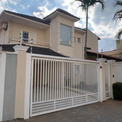 Prédio residencial, com 297,23m2 de área de construção, construído sob o lote nº 07, da quadra G, com área do terreno de 300,00m2, situado na Rua Rafael Saglioni, nº 70, Parque das Flores, no município de Campinas/SP