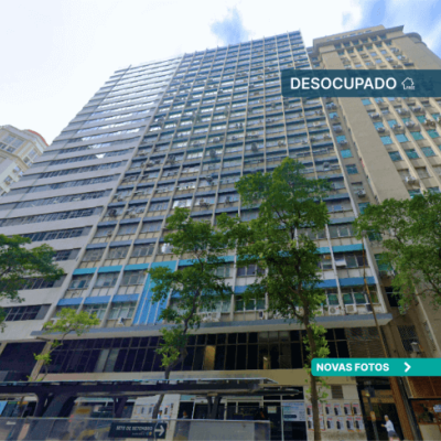 Próximo ao metro Estação Carioca