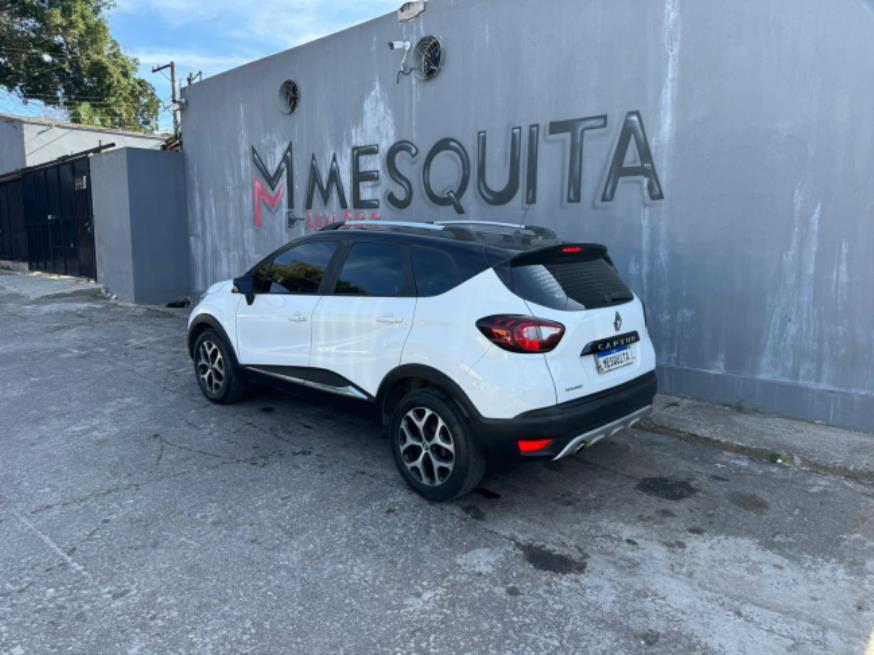 Foto ilustrativa 2 - RENAULT CAPTUR ZEN 1.6 2018 – BRANCO – FLEX