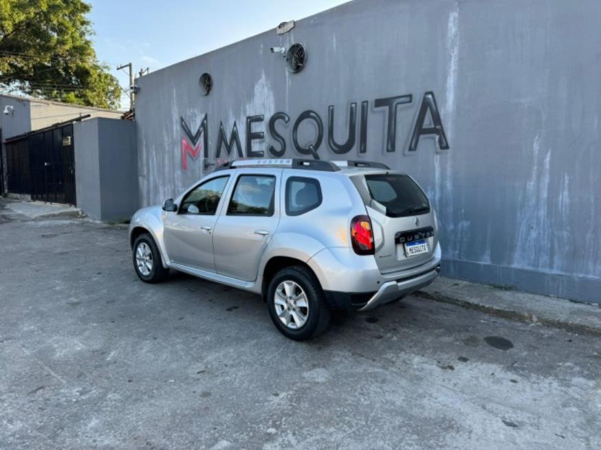 Foto ilustrativa 7 - RENAULT DUSTER 1.6 4×2 2016 – PRATA – FLEX