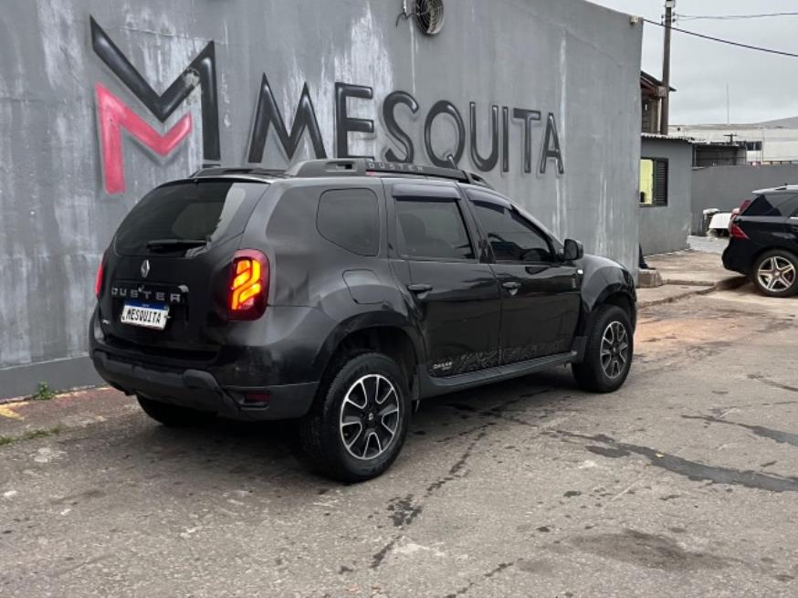 Foto ilustrativa 4 - RENAULT DUSTER DAKAR 1.6 4×2 2016 – PRETA – FLEX