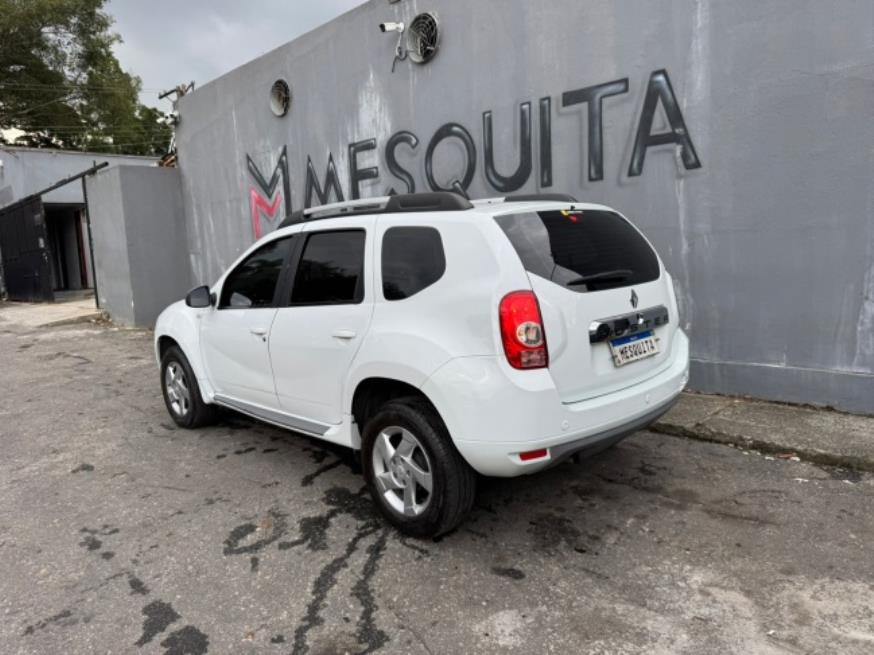 Foto ilustrativa 2 - RENAULT DUSTER DYNAMIC 1.6 2014 – BRANCA – FLEX