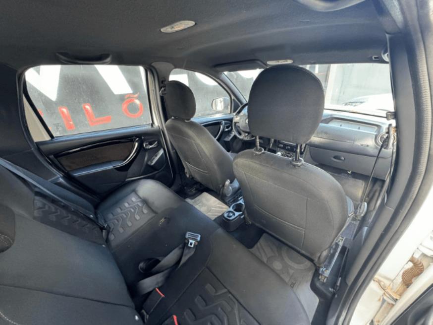 Foto ilustrativa 7 - RENAULT DUSTER DYNAMIC 2.0 2019 – BRANCA – FLEX