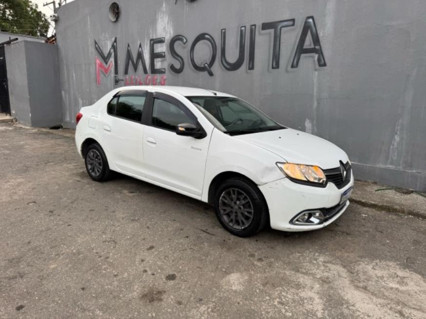 Foto ilustrativa 1 - RENAULT LOGAN DYNAMIQUE 1.6 2015 – BRANCO – FLEX