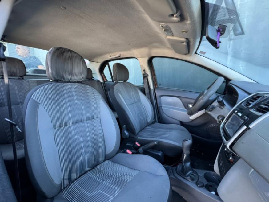 Foto ilustrativa 6 - RENAULT LOGAN EXP 1.6 2015 – VERMELHO – FLEX