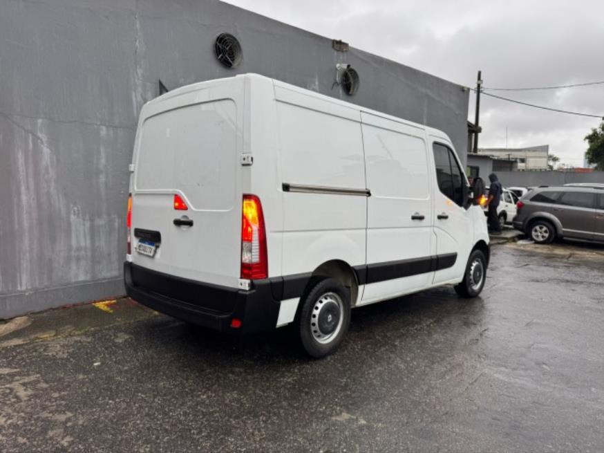 Foto ilustrativa 4 - RENAULT MASTER 2.3 FURGÃO 2022 – BRANCA – DIESEL