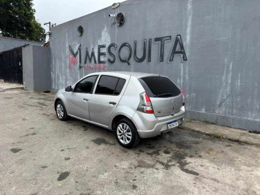 Foto ilustrativa 2 - RENAULT SANDERO EXPRESSION 1.6 2014 – PRATA – FLEX