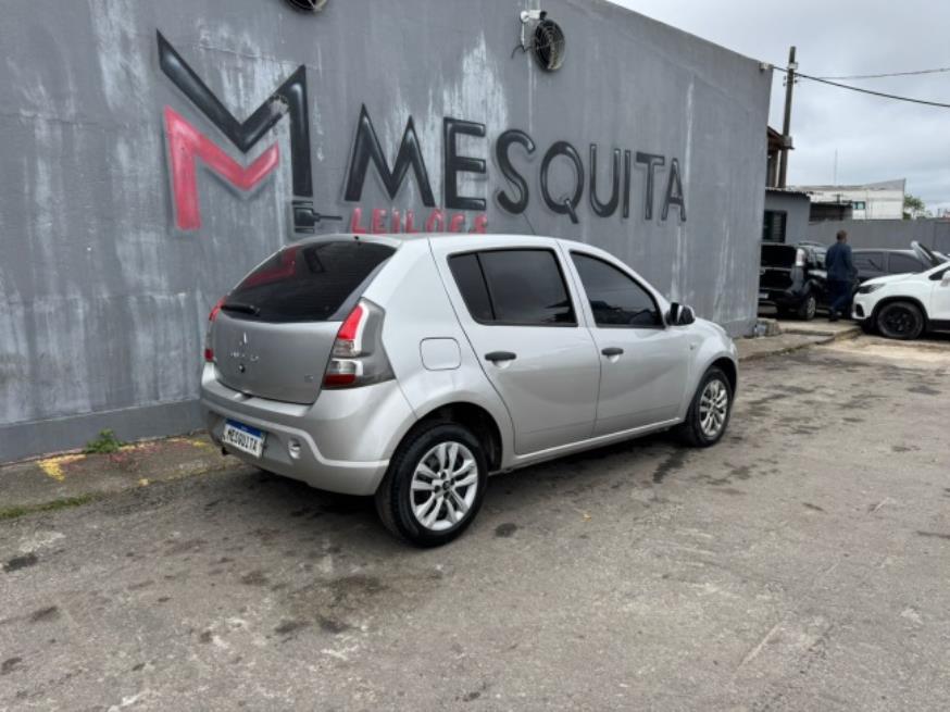Foto ilustrativa 4 - RENAULT SANDERO EXPRESSION 1.6 2014 – PRATA – FLEX