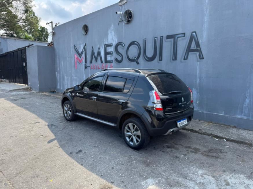 Foto ilustrativa 2 - RENAULT SANDERO STEPWAY 1.6 2013 – PRETO – FLEX