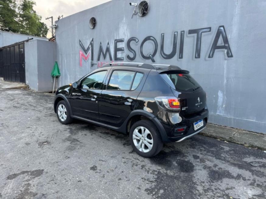 Foto ilustrativa 6 - RENAULT SANDERO STEPWAY 2017 – PRETO – GASOLINA