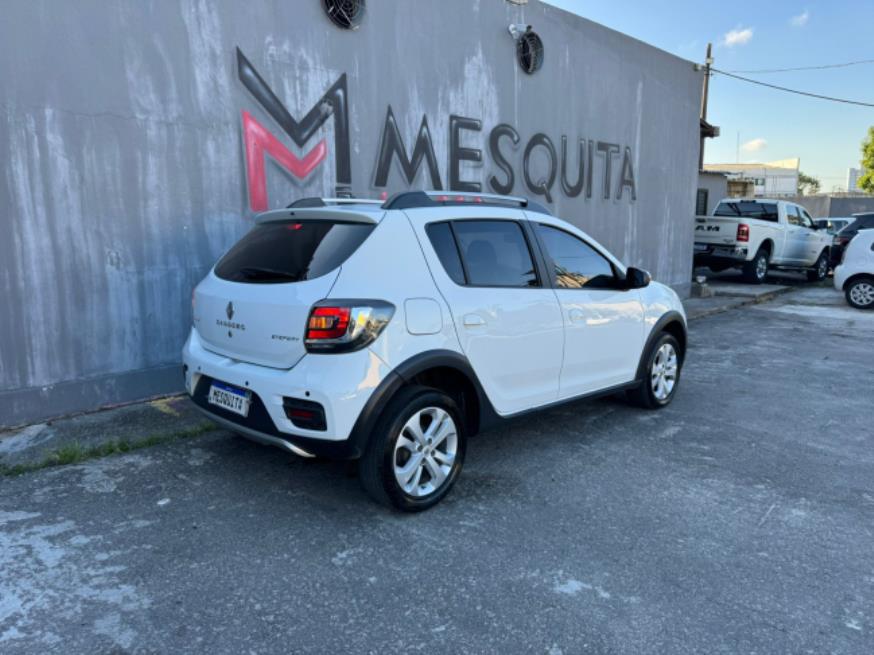Foto ilustrativa 4 - RENAULT SANDERO STEPWAY 2019 – BRANCO – GASOLINA