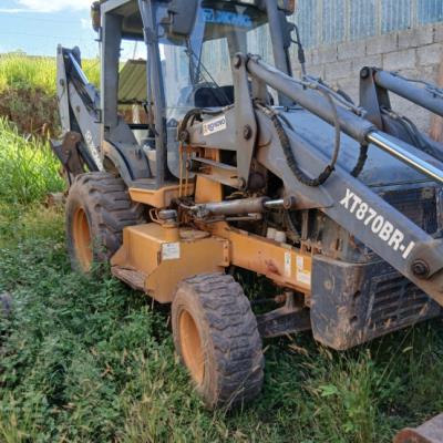 RETROESCAVADEIRA XCMG, MODELO XT-870BR, ANO 2019, NO ESTADO EM QUE SE ENCONTRA.