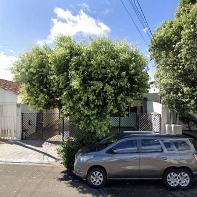 Casa At: 460m² 2 dorm e edicula – Centro – Santa Fé do Sul