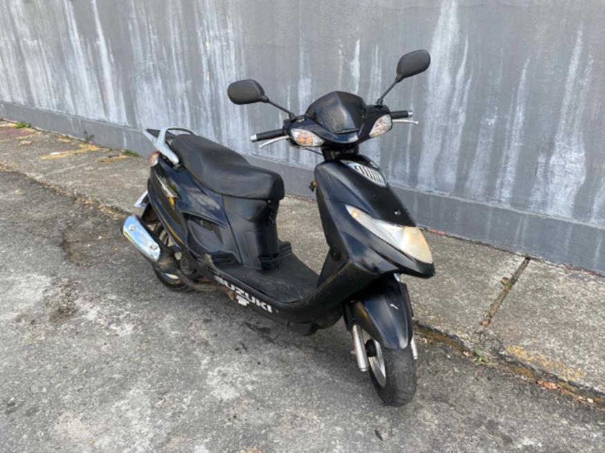 Foto ilustrativa 1 - SUZUKI AN 125 2009 – PRETA – GASOLINA