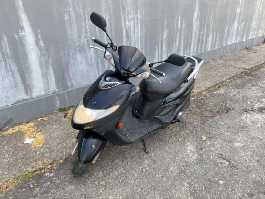 Foto ilustrativa 2 - SUZUKI AN 125 2009 – PRETA – GASOLINA