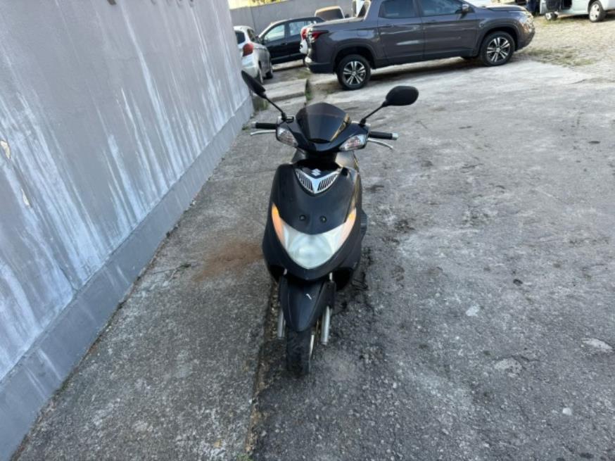 Foto ilustrativa 2 - SUZUKI AN 125 2009 – PRETA – GASOLINA