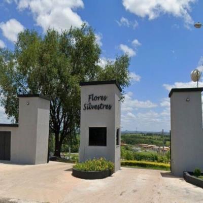 Terreno com 1.000,00m² A.T.