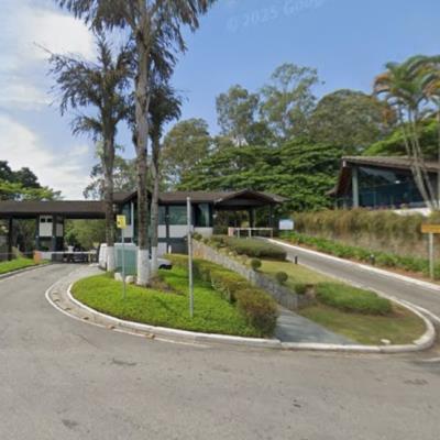 Terreno com 2.559,78m² no Condomínio Arujá Hills