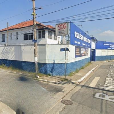 Terreno com 6.700m² com prédios comerciais