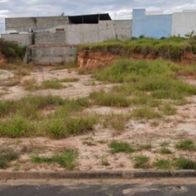 Terreno com A.T 200,00m²