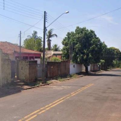 Terreno com A.T 450,00m²