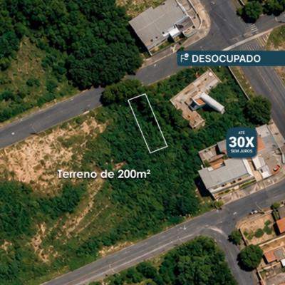 Terreno de 200m² | Sem benfeitorias