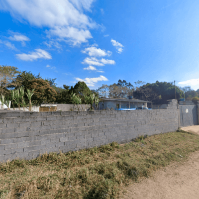 Terreno de 360m² | Benfeitorias