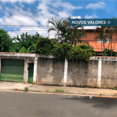 Terreno de 497m² |  Constr. de 139m²