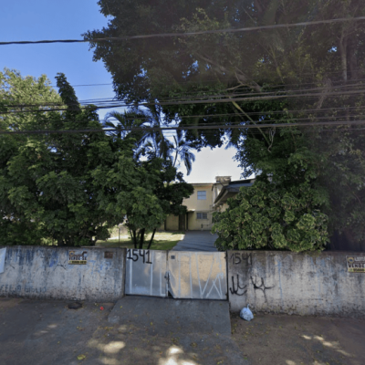 Terreno de 536m² com 378m² de área construída