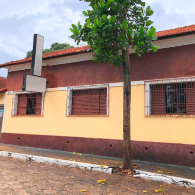 Terreno de 649m² | Constr. de 668m²