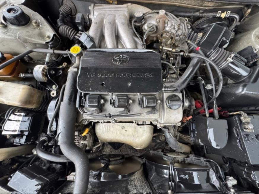 Foto ilustrativa 5 - TOYOTA CARMY XLE 3.0 2001 – PRATA – GASOLINA
