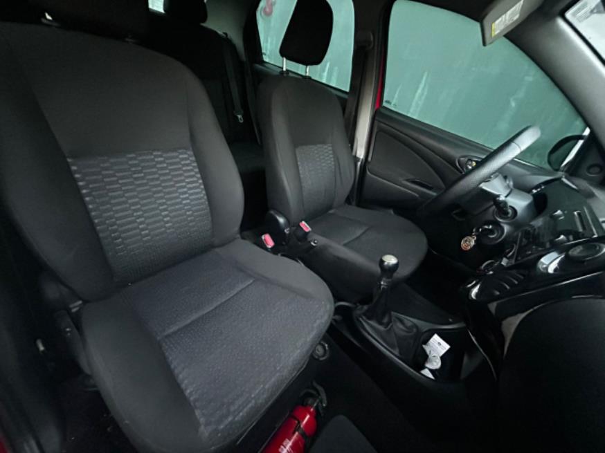 Foto ilustrativa 6 - TOYOTA ETIOS XS SEDAN 2015 – VERMELHO – FLEX/GNV