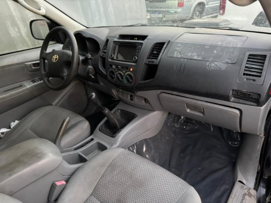 Foto ilustrativa 5 - TOYOTA HILUX CD 4X2 2.7 2009 – PRETA – GASOLINA