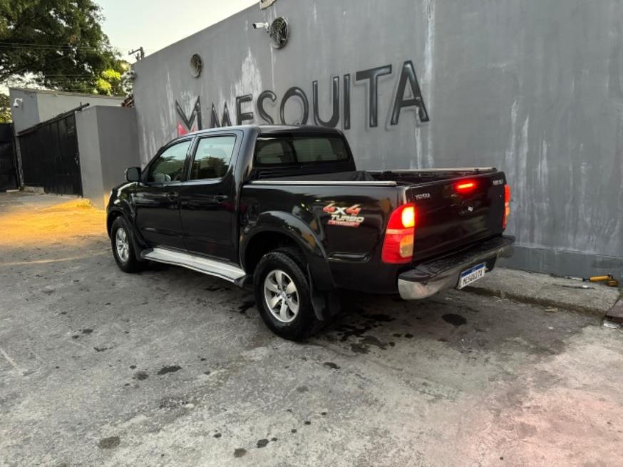 Foto ilustrativa 8 - TOYOTA HILUX CD 4X2 2.7 2009 – PRETA – GASOLINA