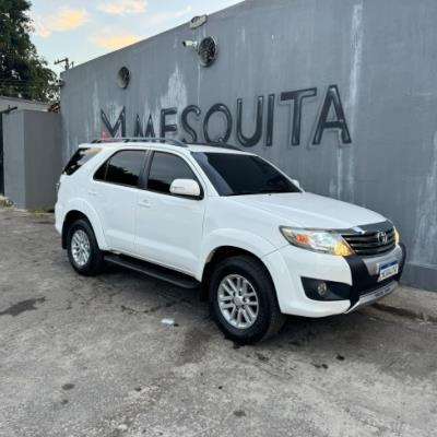 TOYOTA HILUX SW4 SR 2.7 2014 – BRANCA – FLEX