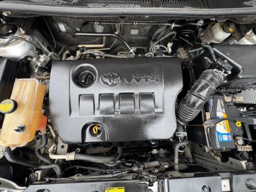Foto ilustrativa 8 - TOYOTA RAV4 2.0 4X4 2014 – PRATA – GASOLINA